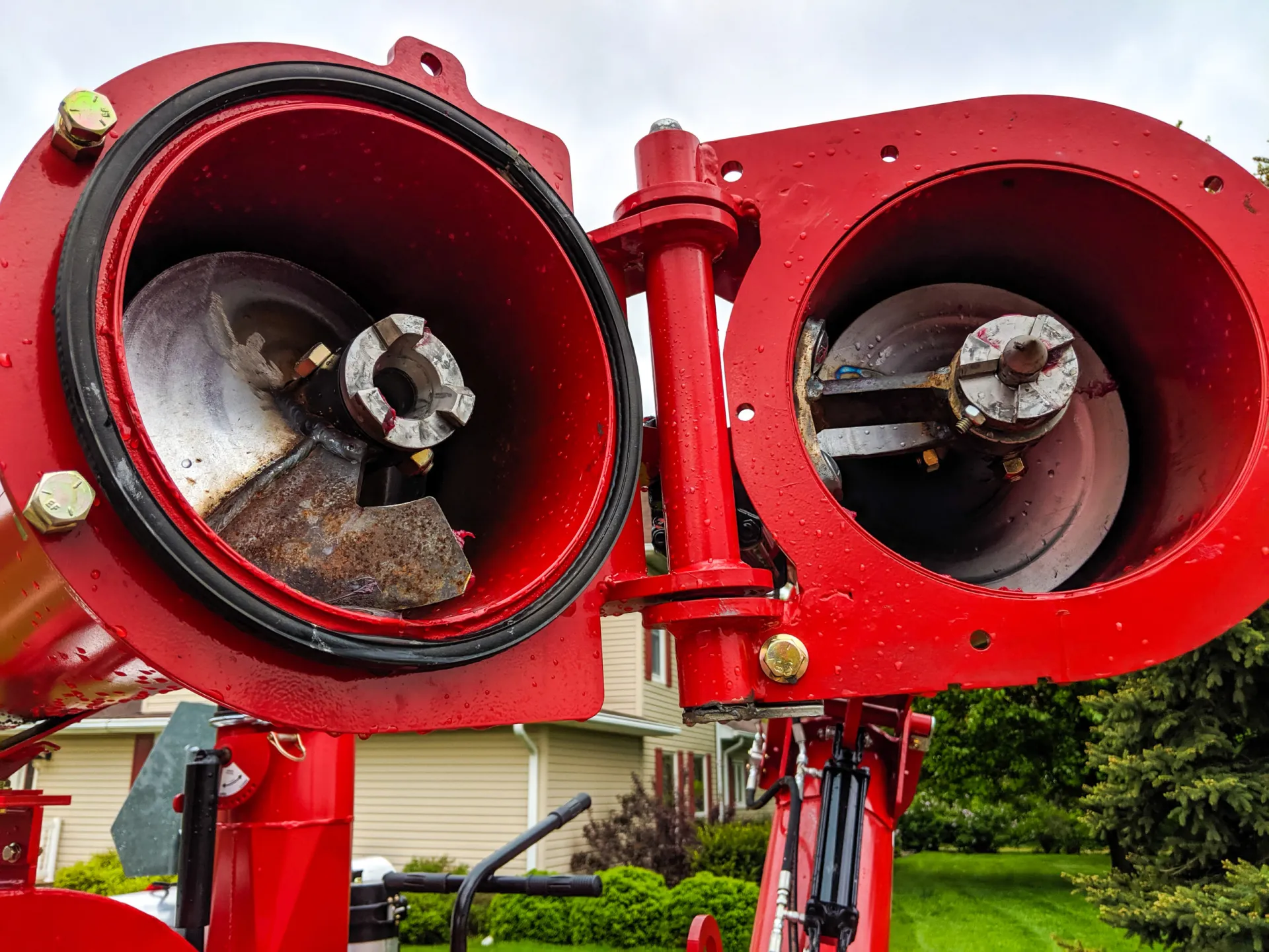 Keast Enterprises, Inc AGI REM VRX Grain Vac