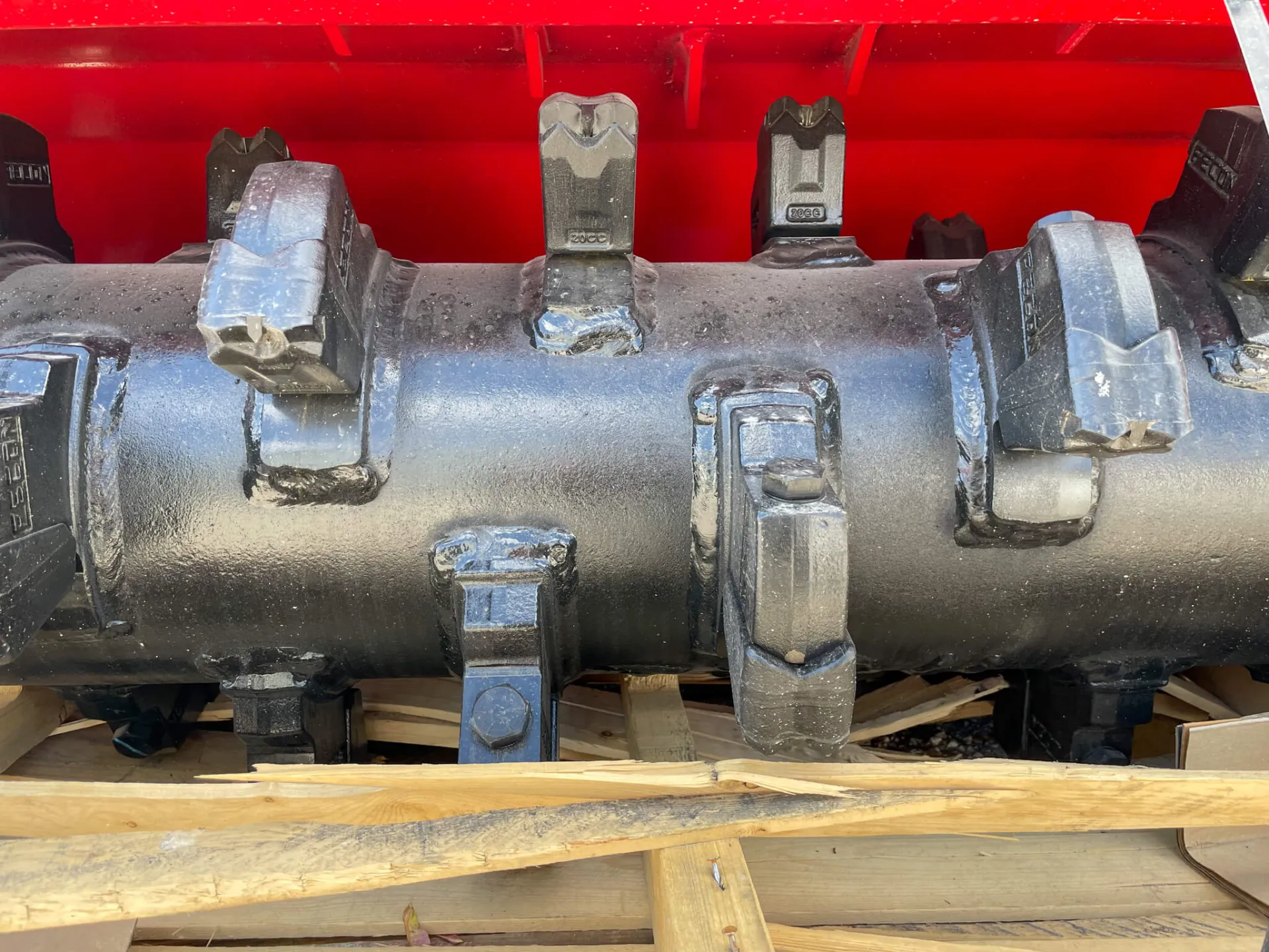 Keast Enterprises, Inc Fecon Bullhog BH74SS Mulcher